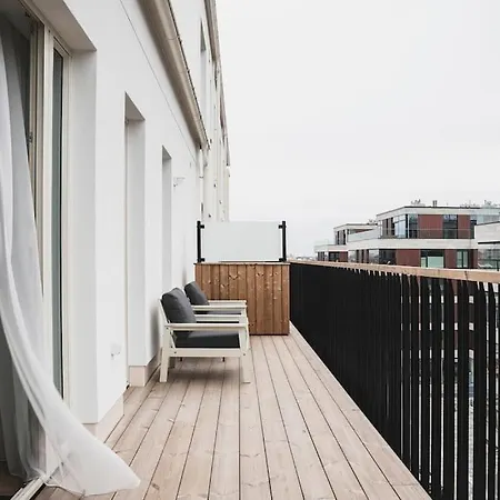 Apartamento Modern 3r Home, Ac, Seaview, Parking