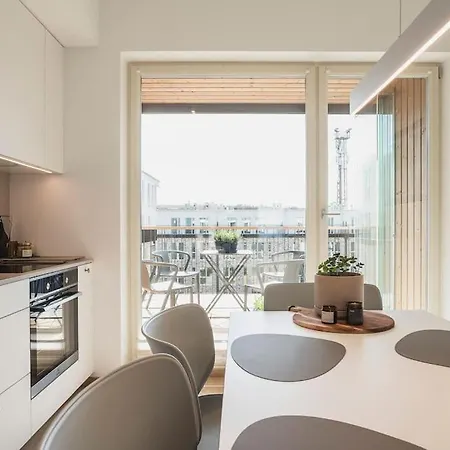 Modern 3r Home, Ac, Seaview, Parking *