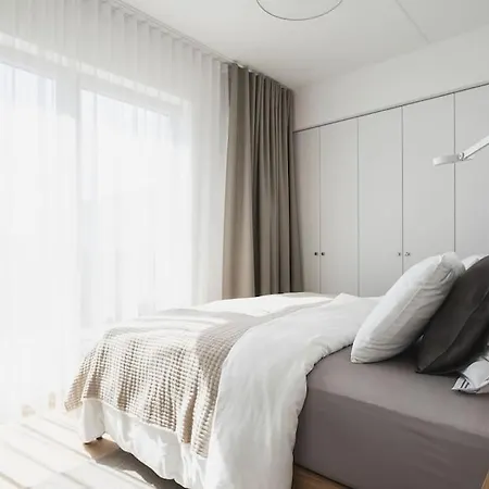 Apartment Modern 3r Home, Ac, Seaview, Parking *